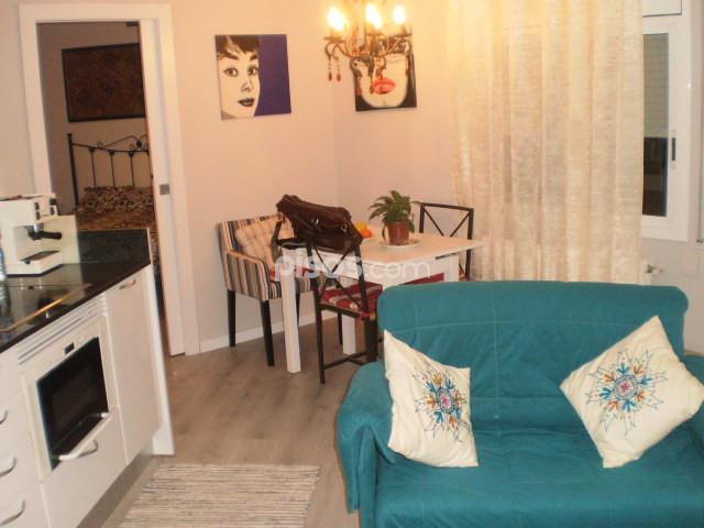 SE VENDE PISO EN CALLE RAMON ROCAFULL DE 35M2 POR 81.000€ SE VENDE PISO EN CALLE RAMON ROCAFULL DE 35M2 POR 81.000€