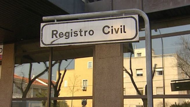 ¿Se aplazará nuevamente la Ley del Registro Civil que elimina la prevalencia del apellido paterno y otras modificaciones?